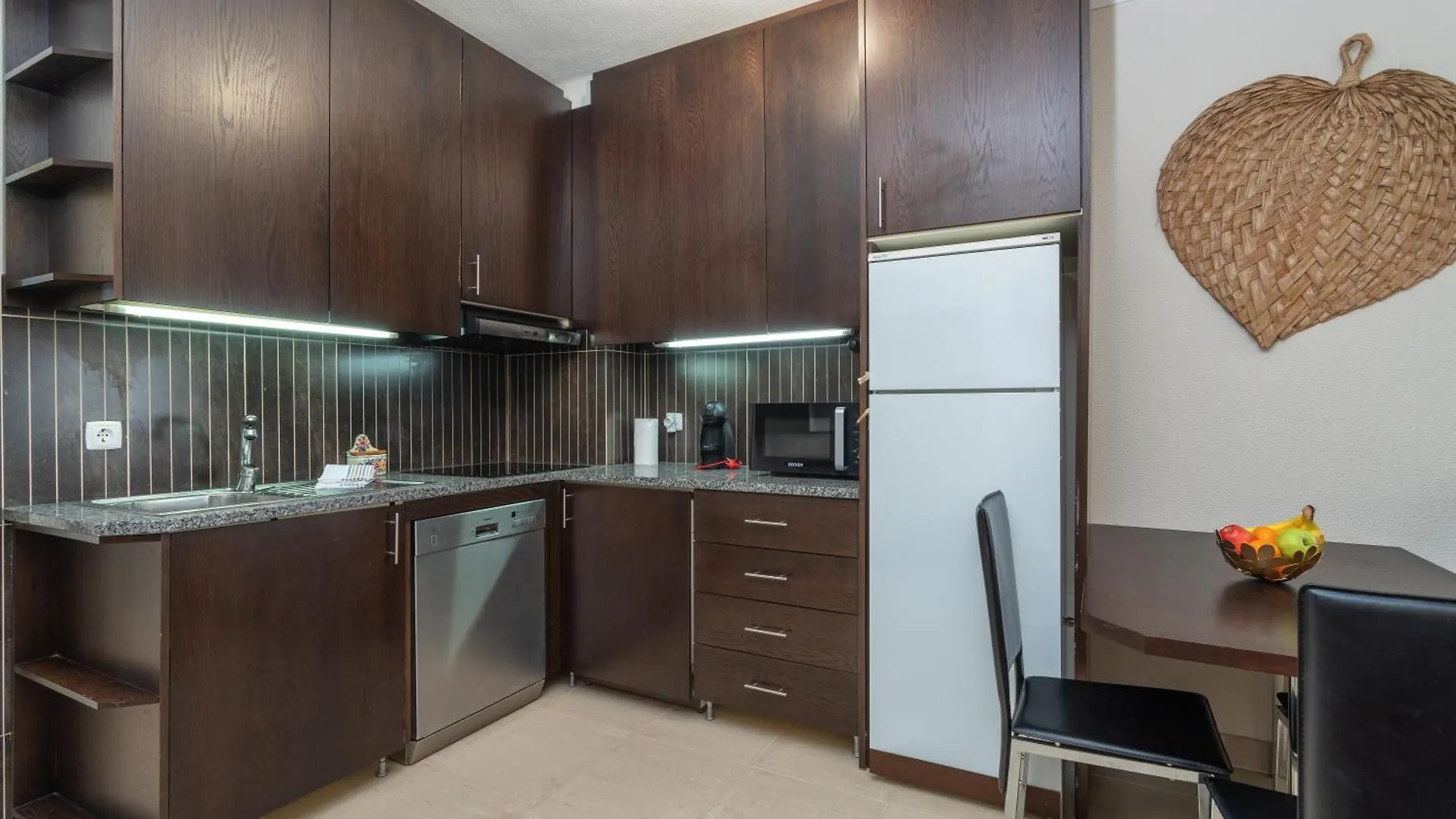 Host Wise - Bright Lovely Flat - Balcony Guia  Apartment