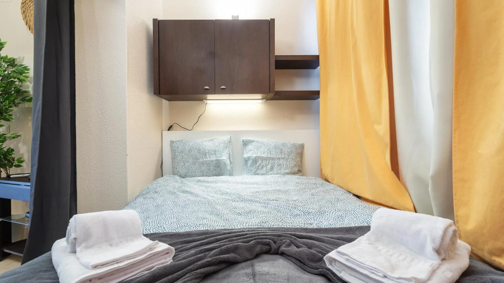 Host Wise - Bright Lovely Flat - Balcony Guia  Apartment